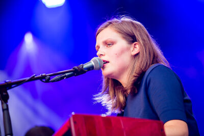 Billie Leyers @ Marktrock Leuven 2015, picture 15, photographed by Kurt Jacobs - FrontView Magazine