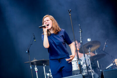 Billie Leyers @ Marktrock Leuven 2015, picture 26, photographed by Kurt Jacobs - FrontView Magazine