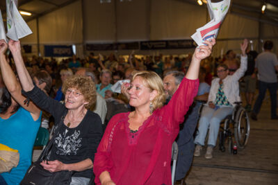 Podium & Sfeer @ Vlaanderen Zingt 2015 in Schoten, picture 6, photographed by Guy Danneels - FrontView Magazine