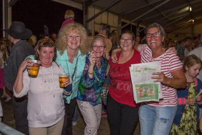 Podium & Sfeer @ Vlaanderen Zingt 2015 in Schoten, picture 49, photographed by Guy Danneels - FrontView Magazine