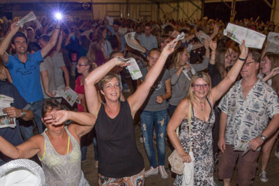 Podium & Sfeer @ Vlaanderen Zingt 2015 in Schoten, picture 54, photographed by Guy Danneels - FrontView Magazine