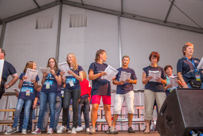 Podium & Sfeer @ Vlaanderen Zingt 2015 in Schoten, picture 102, photographed by Guy Danneels - FrontView Magazine