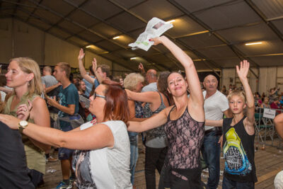 Podium & Sfeer @ Vlaanderen Zingt 2015 in Schoten, picture 136, photographed by Guy Danneels - FrontView Magazine