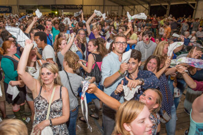 Podium & Sfeer @ Vlaanderen Zingt 2015 in Schoten, picture 154, photographed by Guy Danneels - FrontView Magazine