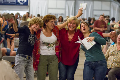 Podium & Sfeer @ Vlaanderen Zingt 2015 in Schoten, picture 181, photographed by Guy Danneels - FrontView Magazine