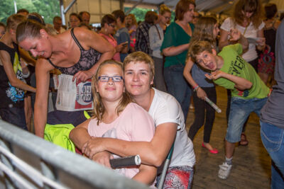 Publieksfoto's & Sfeer Reeks A @ Vlaanderen Zingt 2015 in Schoten, picture 64, photographed by Guy Danneels - FrontView Magazine