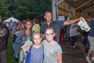 Publieksfoto's & Sfeer Reeks A @ Vlaanderen Zingt 2015 in Schoten, picture 98, photographed by Guy Danneels - FrontView Magazine
