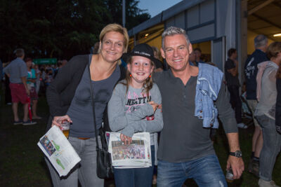 Publieksfoto's & Sfeer Reeks A @ Vlaanderen Zingt 2015 in Schoten, picture 107, photographed by Guy Danneels - FrontView Magazine