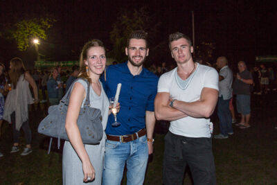 Publieksfoto's & Sfeer Reeks B @ Vlaanderen Zingt 2015 in Schoten, picture 12, photographed by Guy Danneels - FrontView Magazine