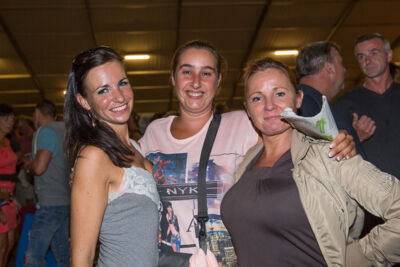Publieksfoto's & Sfeer Reeks B @ Vlaanderen Zingt 2015 in Schoten, picture 31, photographed by Guy Danneels - FrontView Magazine