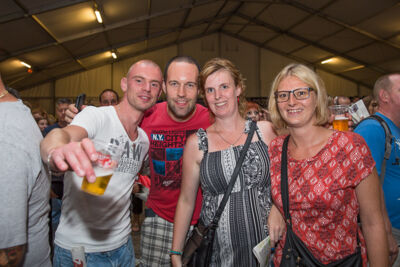 Publieksfoto's & Sfeer Reeks B @ Vlaanderen Zingt 2015 in Schoten, picture 47, photographed by Guy Danneels - FrontView Magazine