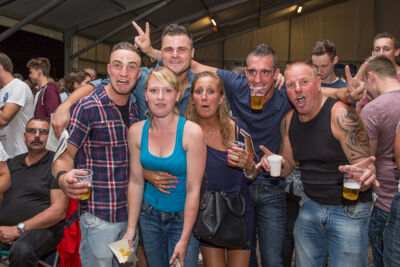 Publieksfoto's & Sfeer Reeks B @ Vlaanderen Zingt 2015 in Schoten, picture 64, photographed by Guy Danneels - FrontView Magazine