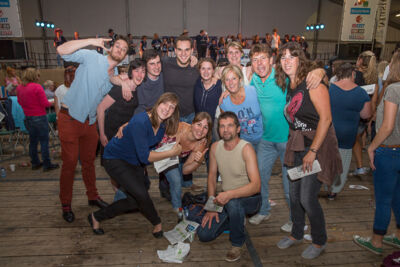 Publieksfoto's & Sfeer Reeks B @ Vlaanderen Zingt 2015 in Schoten, picture 87, photographed by Guy Danneels - FrontView Magazine