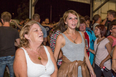 Publieksfoto's & Sfeer Reeks B @ Vlaanderen Zingt 2015 in Schoten, picture 136, photographed by Guy Danneels - FrontView Magazine
