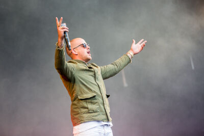 Jebroer @ Marktrock Leuven 2015, picture 4, photographed by Kurt Jacobs - FrontView Magazine