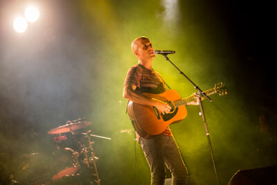 Milow @ Marktrock Leuven 2015, picture 15, photographed by Kurt Jacobs - FrontView Magazine