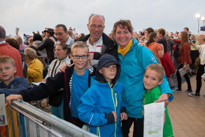 Podium & Sfeer @ Vlaanderen Zingt 2015 in Nieuwpoort, picture 40, photographed by Guy Danneels - FrontView Magazine