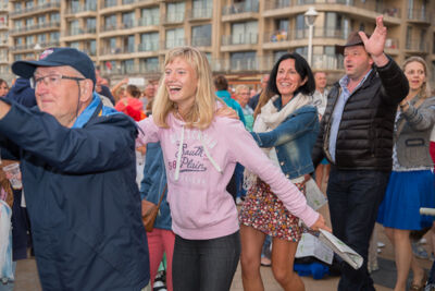 Podium & Sfeer @ Vlaanderen Zingt 2015 in Nieuwpoort, picture 45, photographed by Guy Danneels - FrontView Magazine