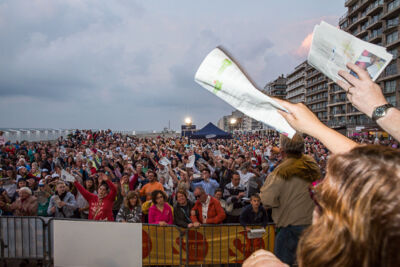 Podium & Sfeer @ Vlaanderen Zingt 2015 in Nieuwpoort, picture 54, photographed by Guy Danneels - FrontView Magazine
