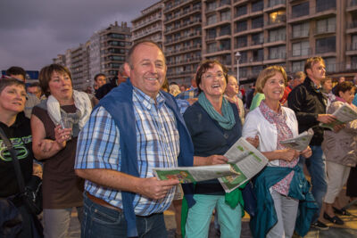 Podium & Sfeer @ Vlaanderen Zingt 2015 in Nieuwpoort, picture 71, photographed by Guy Danneels - FrontView Magazine