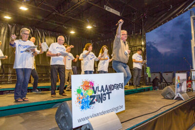 Podium & Sfeer @ Vlaanderen Zingt 2015 in Nieuwpoort, picture 97, photographed by Guy Danneels - FrontView Magazine