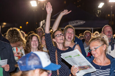 Podium & Sfeer @ Vlaanderen Zingt 2015 in Nieuwpoort, picture 113, photographed by Guy Danneels - FrontView Magazine