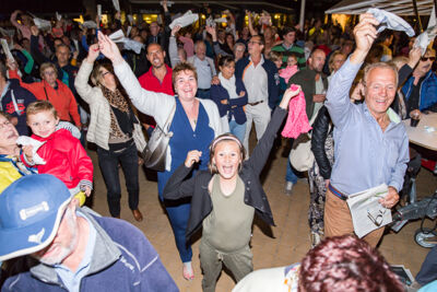 Podium & Sfeer @ Vlaanderen Zingt 2015 in Nieuwpoort, picture 141, photographed by Guy Danneels - FrontView Magazine