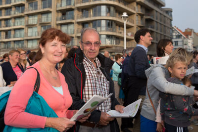 Publieksfoto's & Sfeer @ Vlaanderen Zingt 2015 in Nieuwpoort, picture 28, photographed by Guy Danneels - FrontView Magazine