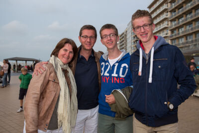Publieksfoto's & Sfeer @ Vlaanderen Zingt 2015 in Nieuwpoort, picture 76, photographed by Guy Danneels - FrontView Magazine
