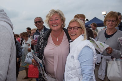 Publieksfoto's & Sfeer @ Vlaanderen Zingt 2015 in Nieuwpoort, picture 104, photographed by Guy Danneels - FrontView Magazine