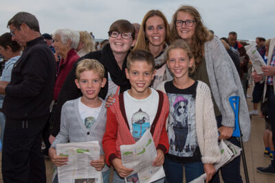 Publieksfoto's & Sfeer @ Vlaanderen Zingt 2015 in Nieuwpoort, picture 123, photographed by Guy Danneels - FrontView Magazine
