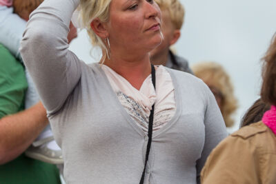 Publieksfoto's & Sfeer @ Vlaanderen Zingt 2015 in Nieuwpoort, picture 148, photographed by Guy Danneels - FrontView Magazine