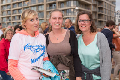 Publieksfoto's & Sfeer @ Vlaanderen Zingt 2015 in Nieuwpoort, picture 154, photographed by Guy Danneels - FrontView Magazine