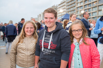 Publieksfoto's & Sfeer @ Vlaanderen Zingt 2015 in Nieuwpoort, picture 167, photographed by Guy Danneels - FrontView Magazine