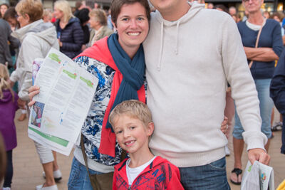 Publieksfoto's & Sfeer @ Vlaanderen Zingt 2015 in Nieuwpoort, picture 183, photographed by Guy Danneels - FrontView Magazine