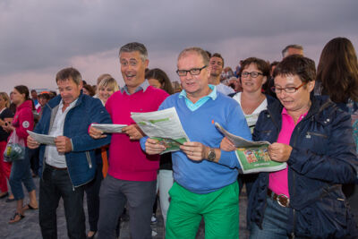 Publieksfoto's & Sfeer @ Vlaanderen Zingt 2015 in Nieuwpoort, picture 190, photographed by Guy Danneels - FrontView Magazine
