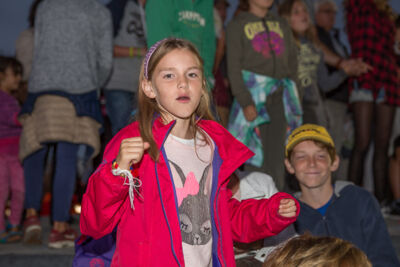 Publieksfoto's & Sfeer @ Vlaanderen Zingt 2015 in Nieuwpoort, picture 209, photographed by Guy Danneels - FrontView Magazine