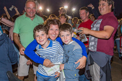 Publieksfoto's & Sfeer @ Vlaanderen Zingt 2015 in Nieuwpoort, picture 222, photographed by Guy Danneels - FrontView Magazine