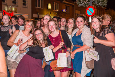 Podium & Sfeer @ Vlaanderen Zingt 2015 in St.-Katelijne-Waver, picture 40, photographed by Guy Danneels - FrontView Magazine