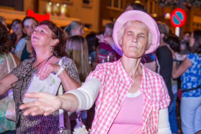 Podium & Sfeer @ Vlaanderen Zingt 2015 in St.-Katelijne-Waver, picture 69, photographed by Guy Danneels - FrontView Magazine