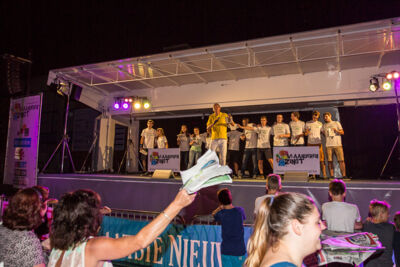 Podium & Sfeer @ Vlaanderen Zingt 2015 in St.-Katelijne-Waver, picture 97, photographed by Guy Danneels - FrontView Magazine
