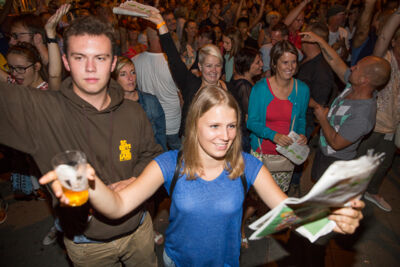 Publieksfoto's & Sfeer deel 2 @ Vlaanderen Zingt 2015 in St.-Katelijne-Waver, picture 49, photographed by Guy Danneels - FrontView Magazine