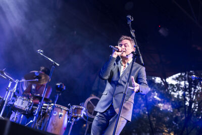 Bart Peeters @ Openluchttheater Rivierenhof (Deurne), picture 8, photographed by Andy Immens - FrontView Magazine