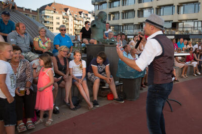 Podium & Sfeer @ Vlaanderen Zingt 2015 in St.-Idesbald, foto 18, foto's door Guy Danneels - FrontView Magazine
