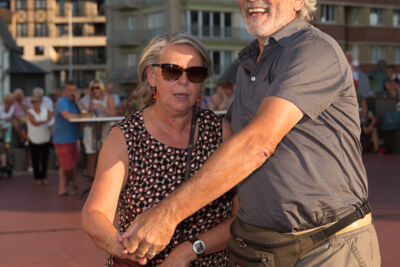 Podium & Sfeer @ Vlaanderen Zingt 2015 in St.-Idesbald, foto 20, foto's door Guy Danneels - FrontView Magazine