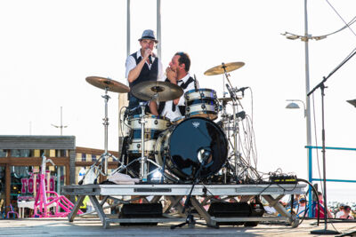 Podium & Sfeer @ Vlaanderen Zingt 2015 in St.-Idesbald, foto 23, foto's door Guy Danneels - FrontView Magazine