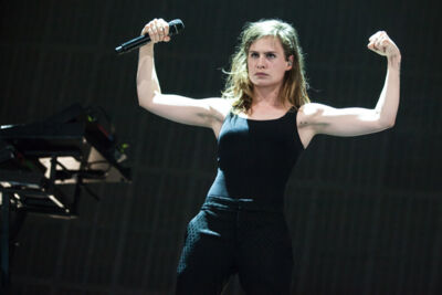 Christine and the Queens @ Lowlands 2015, picture 18, photographed by Dorien Goetschalckx - FrontView Magazine