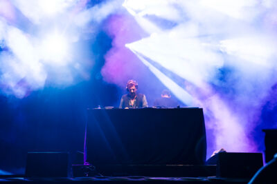 DJ Tom Barman @ Maanrock 2015, picture 7, photographed by Geert Pieters - FrontView Magazine