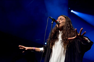 Intergalactic Lovers @ Openluchttheater Rivierenhof, picture 5, photographed by Erwin Evrard - FrontView Magazine