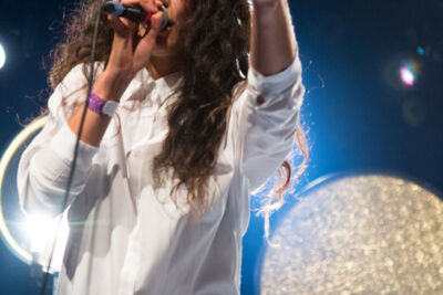 Intergalactic Lovers @ Openluchttheater Rivierenhof, picture 10, photographed by Erwin Evrard - FrontView Magazine